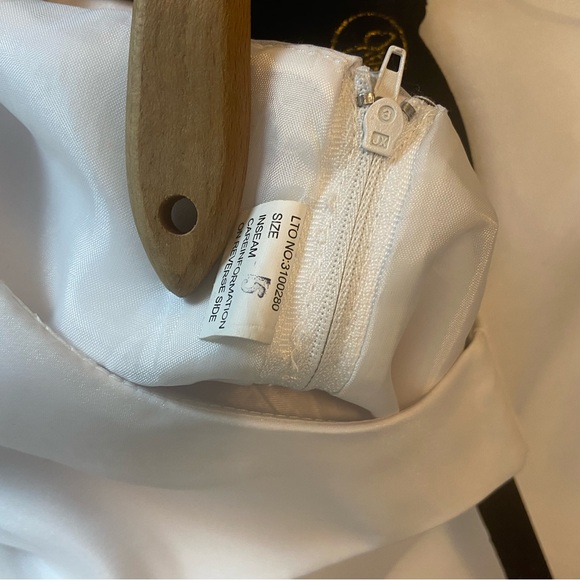 Elegant White Kids Dress with Floral Accents Flower girl or Confirmation dress - Picture 3 of 5